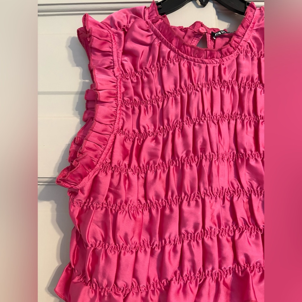 Zara Fuchsia Shirred satin crop top size medium - Picture 4 of 4